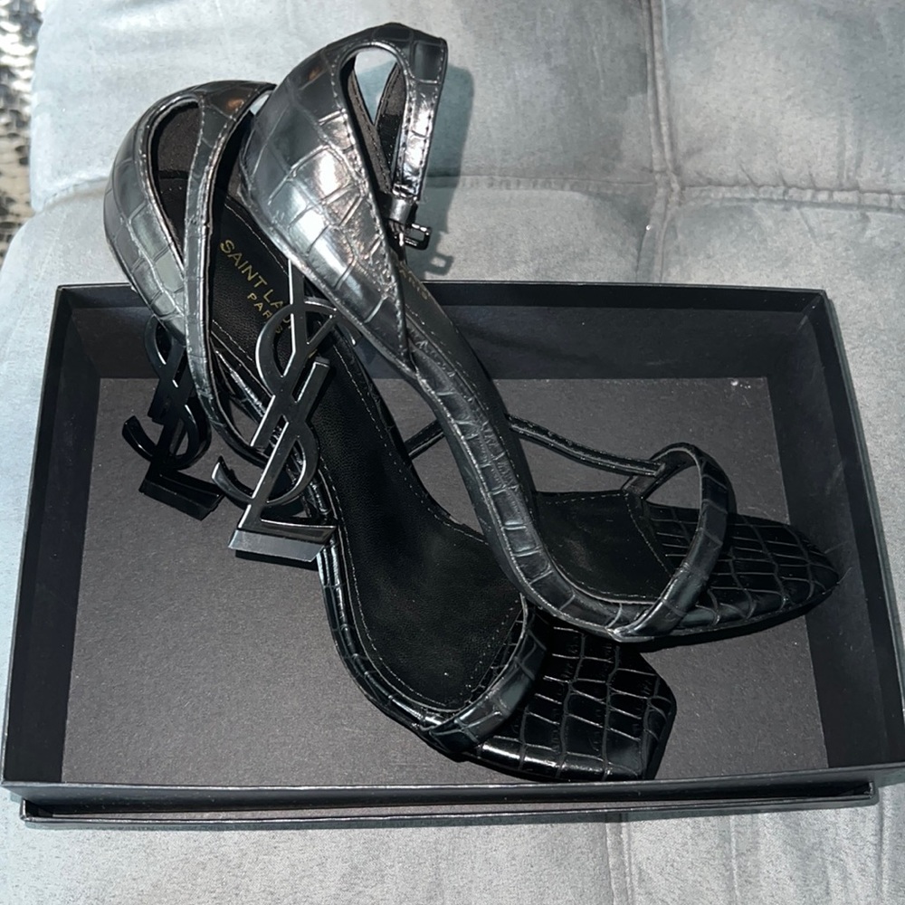 Yves Saint Laurent shoes